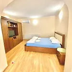 The Waterfall - Free Parking Apartamento Balchik