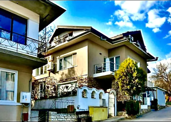 The Waterfall - Free Parking Balchik