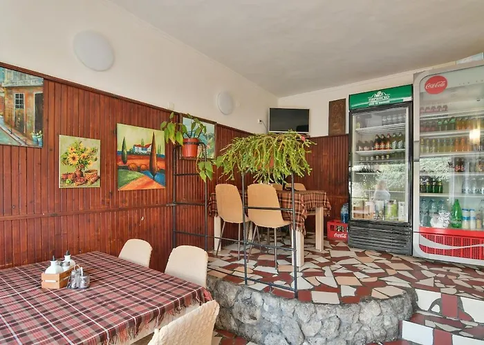 The Waterfall - Free Parking Apartment *